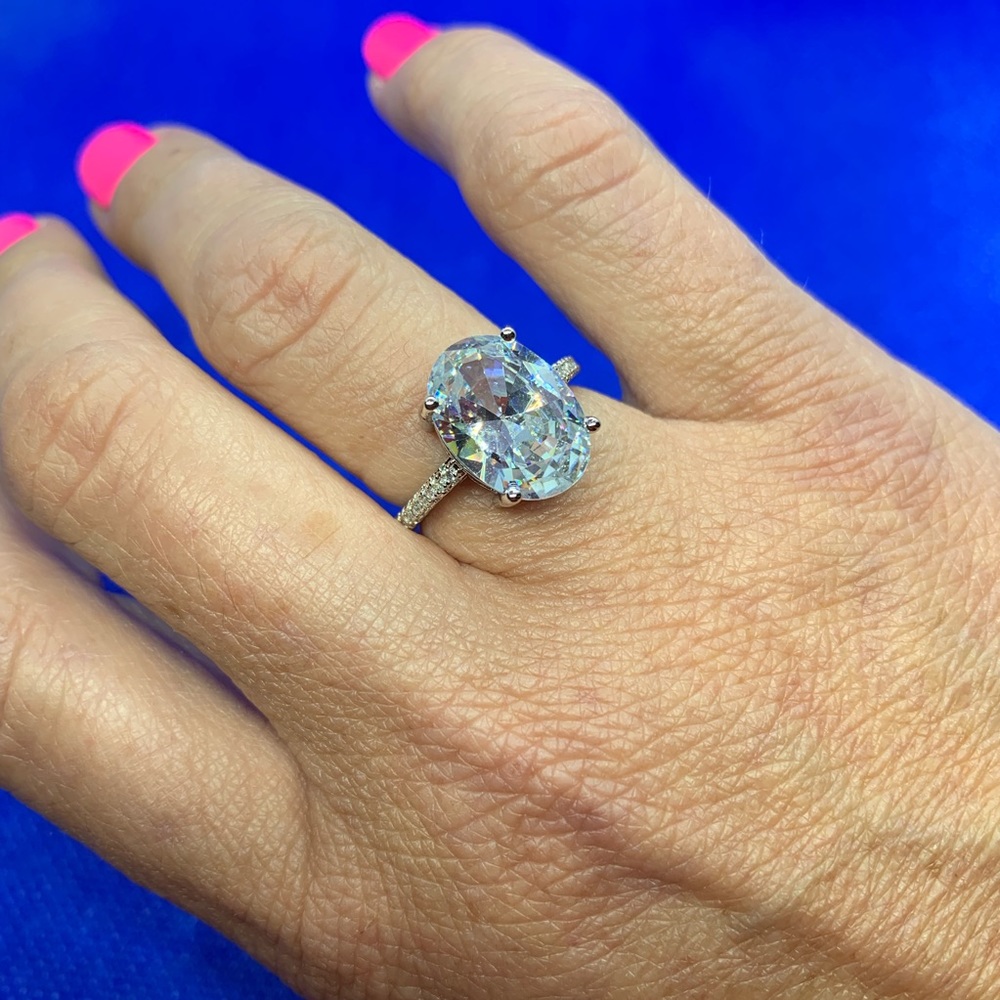 Oval Cut AAA Zircon Ring sterling silver ring - Picture 5 of 7